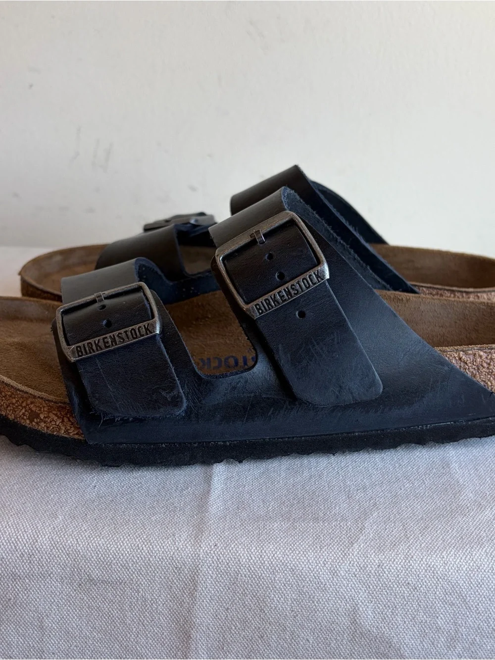 Birkenstock sz 39 Arizona Black Two-Strap Sandals - Picture 5 of 12